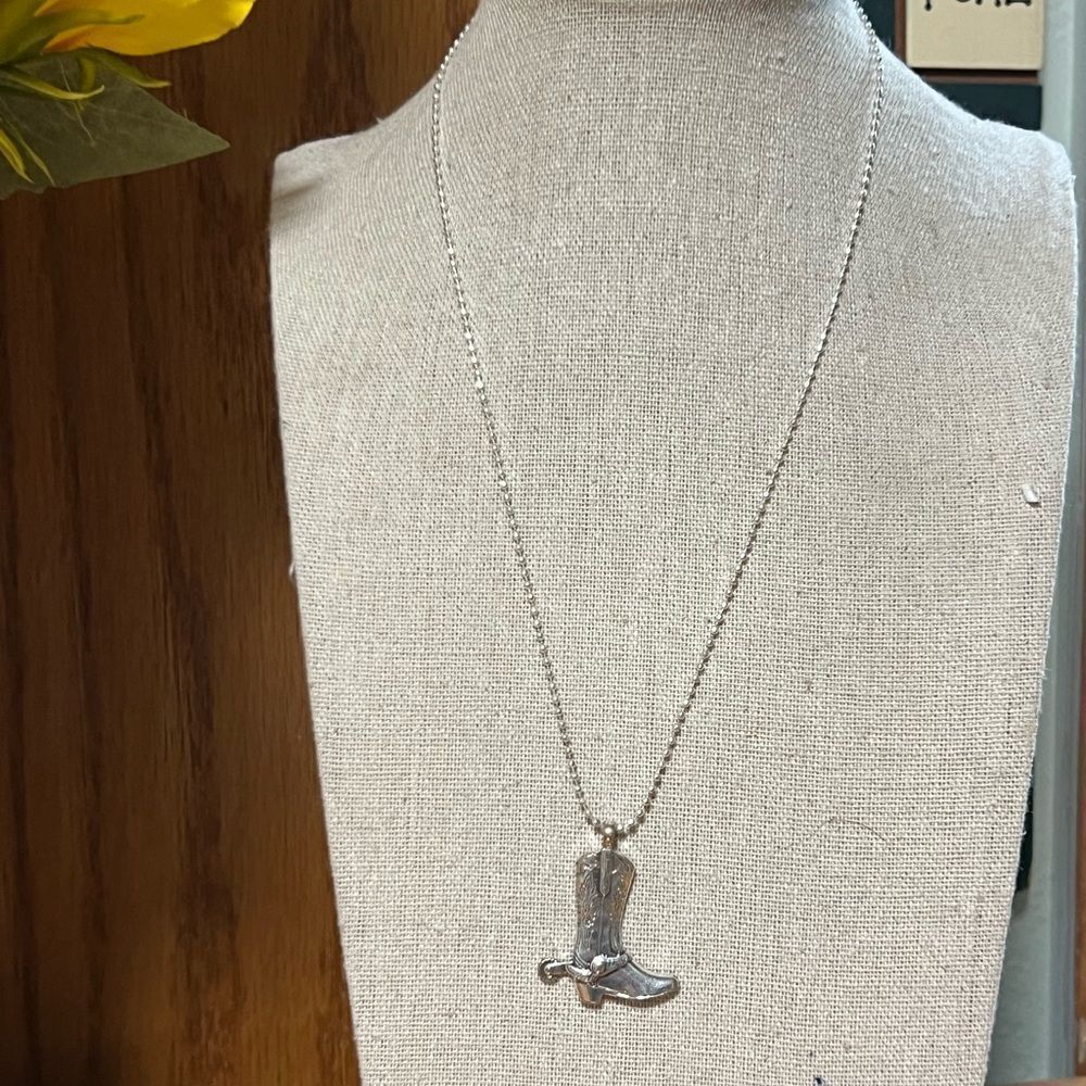 Lucky Brand Silver Boot Pendant Necklace #LBNK7